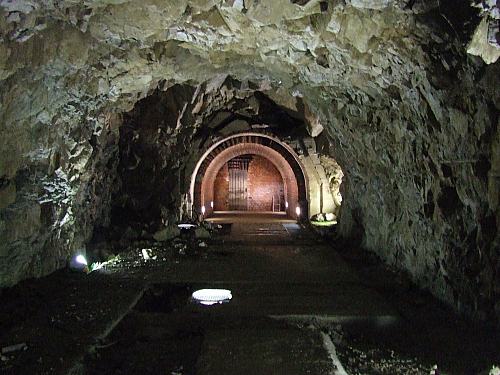 Pjezdov tunel pro specil A. Hitlera