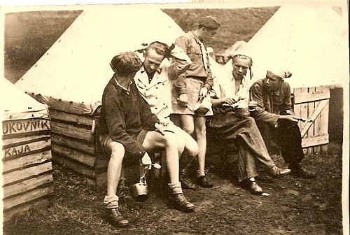 Havrani na táboře ve Vlastějovicích 1945
